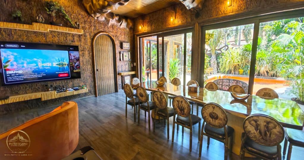 MANJILAND Luxury Pool Villa Pattaya Walking Street — thumbnail 15