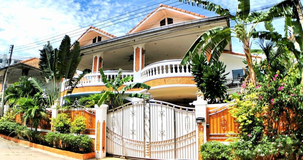 JOOPLAND Luxury Villa Pool Pattaya Walking Street — thumbnail 6