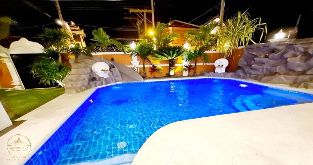 IZZYLAND Luxury Pool Villa Pattaya Walking Street — thumbnail 12