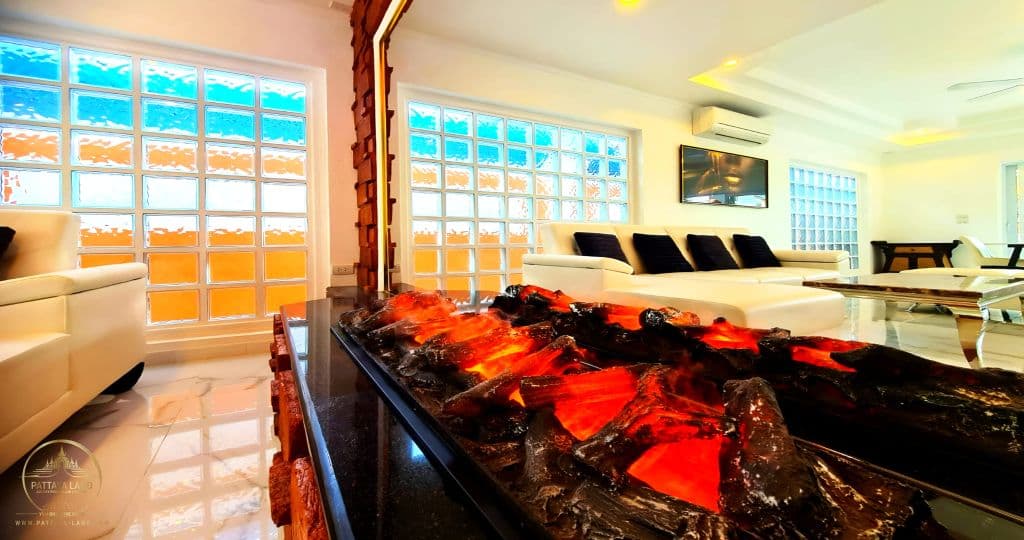 IZZYLAND Luxury Pool Villa Pattaya Walking Street — thumbnail 37