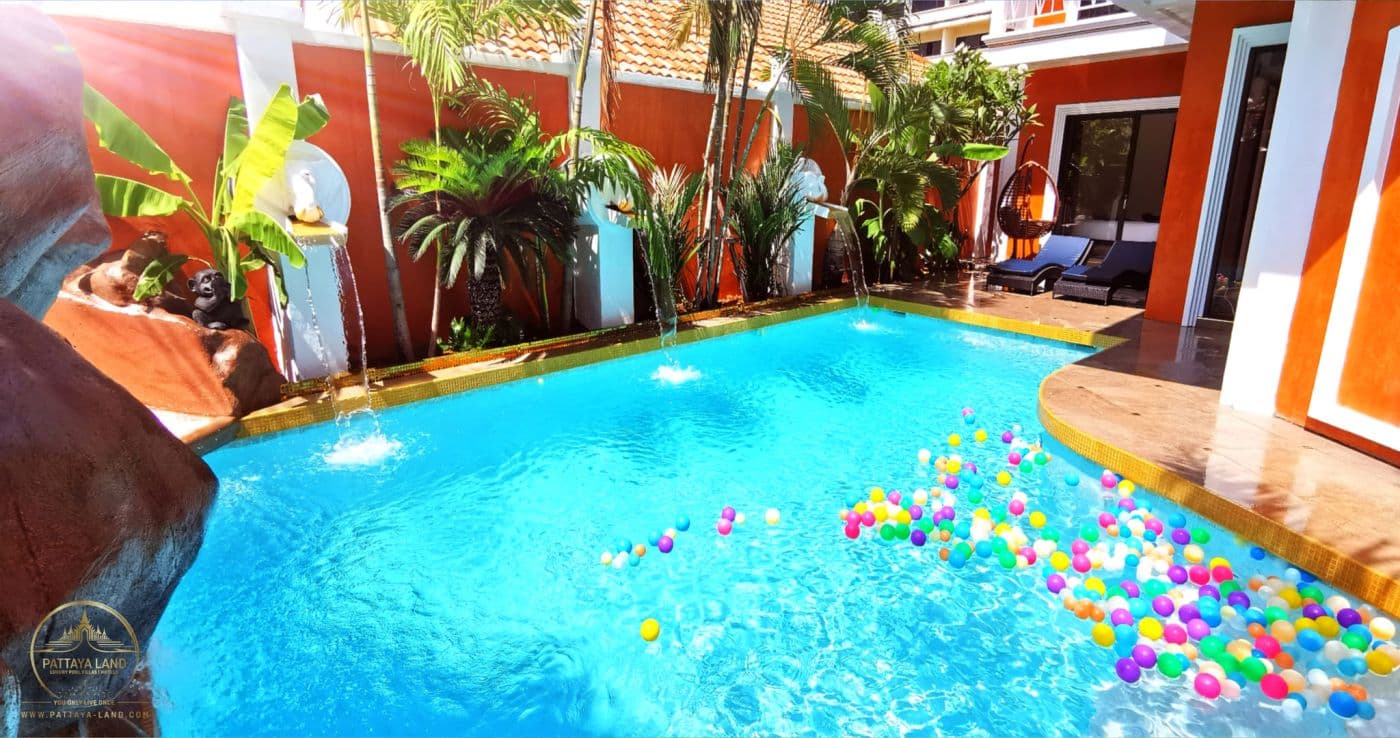 TUCHELAND Luxury Pool Villa Pattaya Walking Street