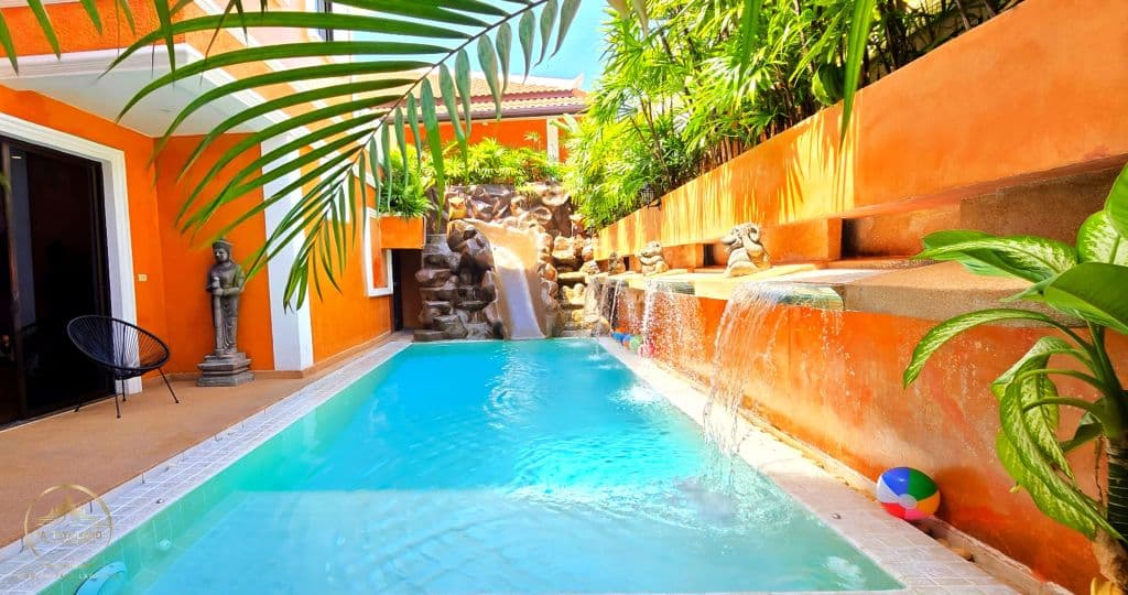 HIDELAND Luxury Pool Villa Pattaya Walking Street
